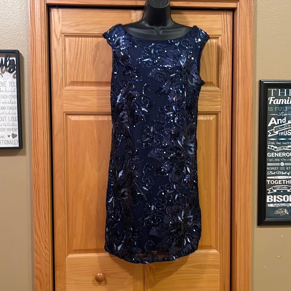 Sequin White House, Black market party dress size 14 navy blue